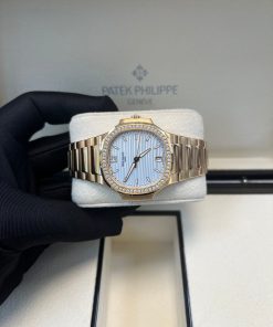 Alternative view of DATE. SWEEP SECONDS. Rose gold 7118/1200R-001