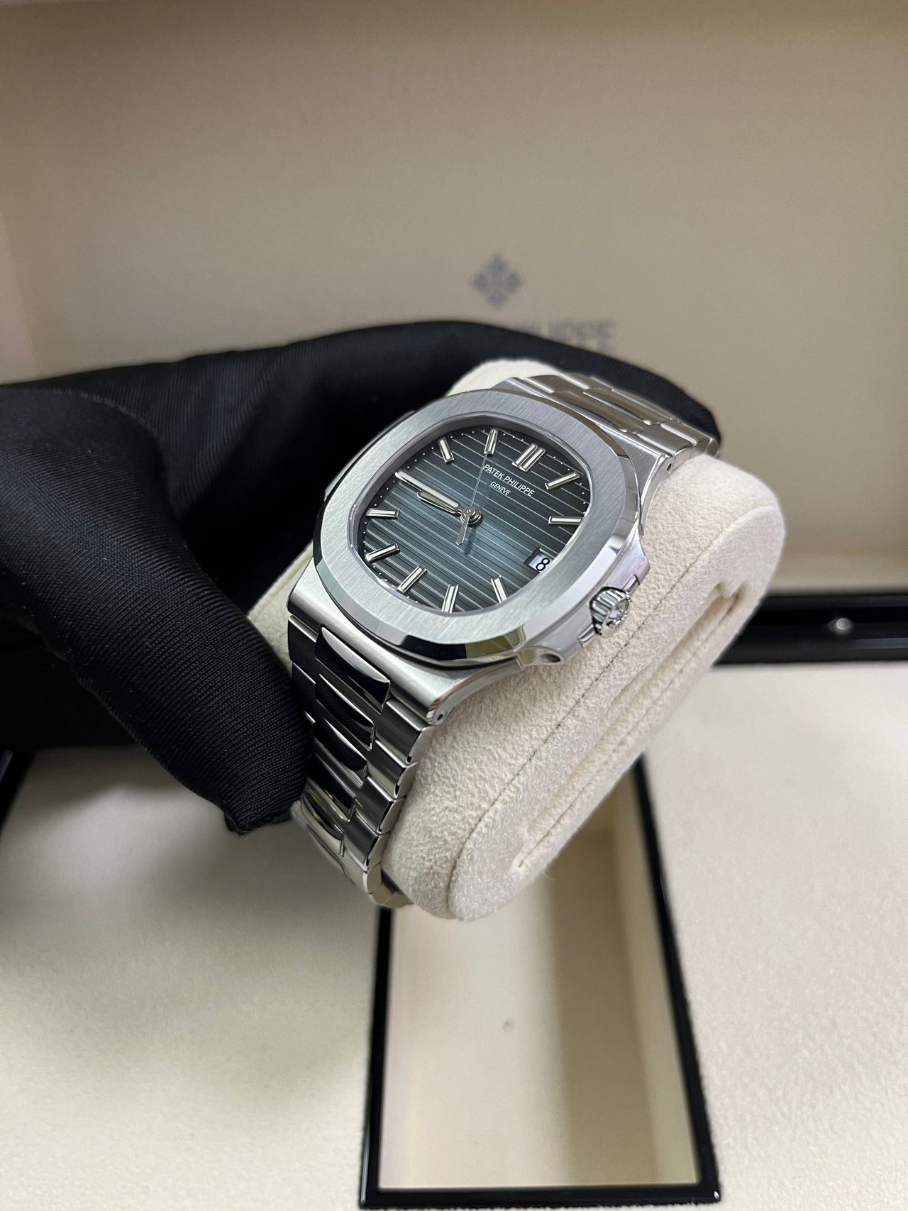 Patek Philippe Nautilus Stainless Steel/ Black-Blue Dial (Ref#5711/1A-010) - Image 10