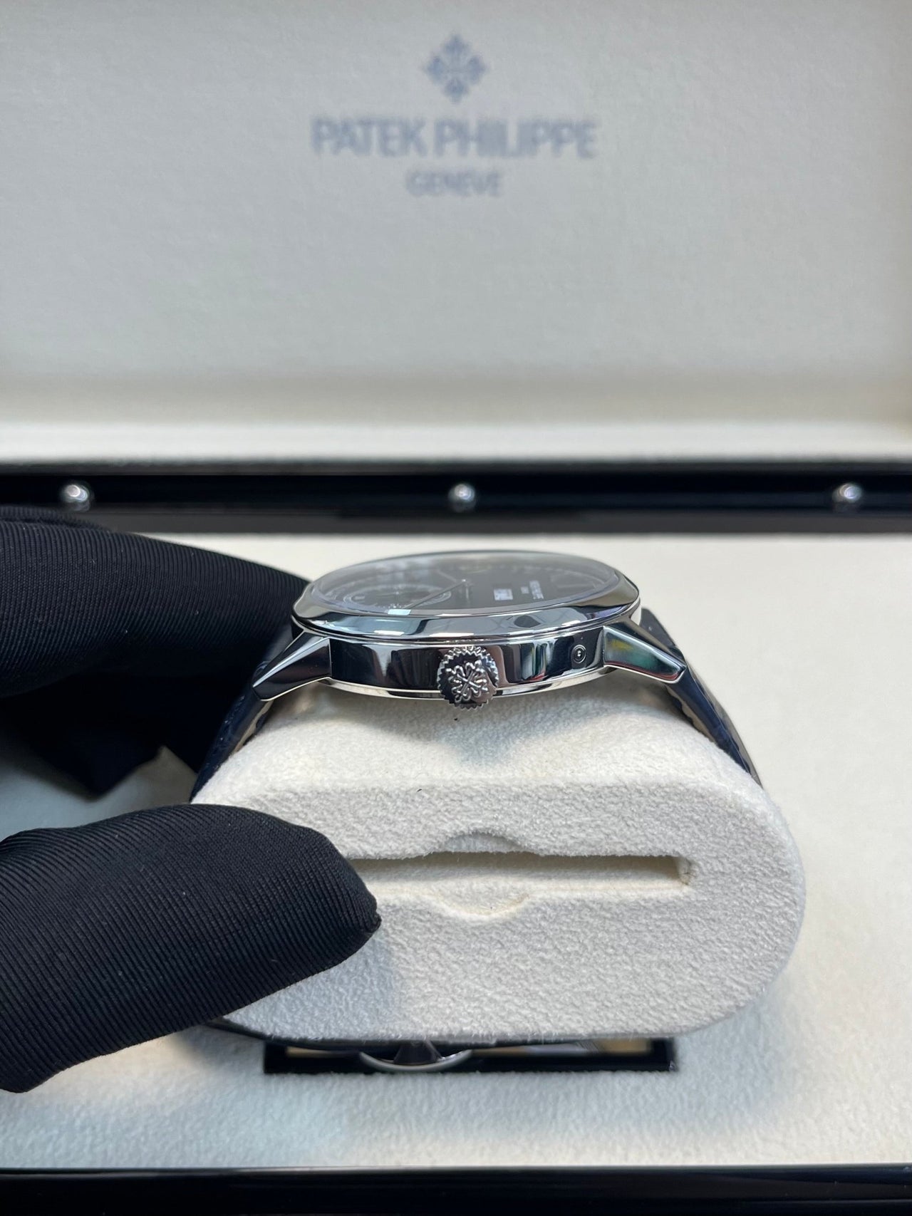 IN-LINE PERPETUAL CALENDAR Platinum 5236P-001 - Image 6