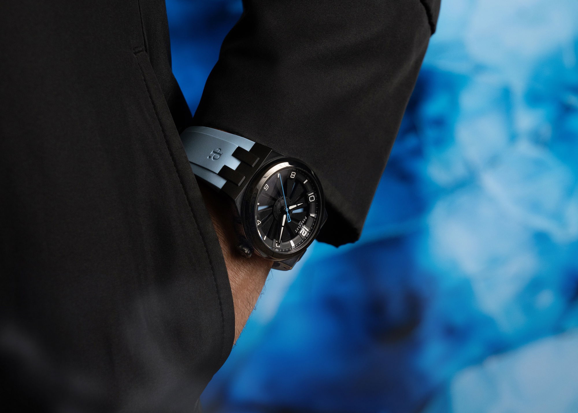 Turbine 41 Titanium Ice Blue - Image 5