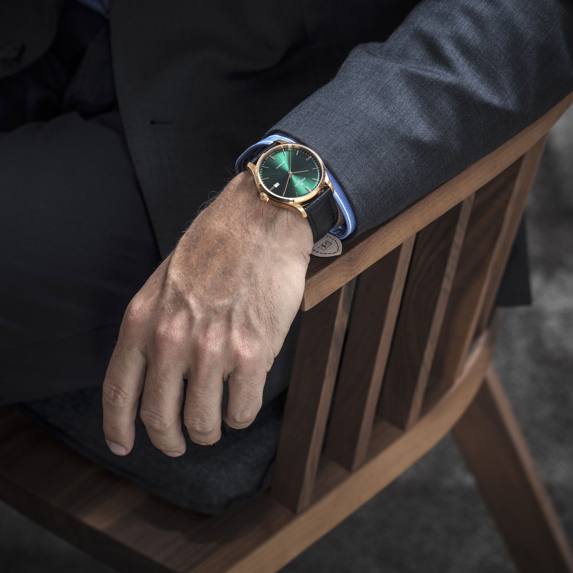 Weekend 3 Hands Green - Image 3