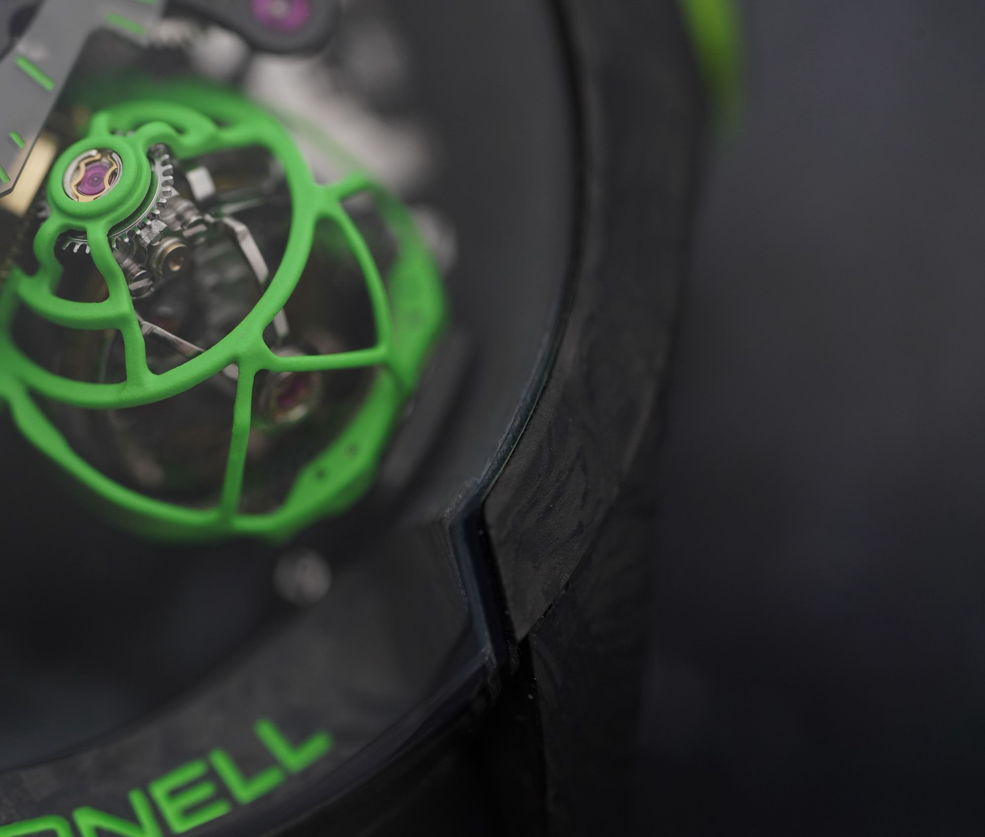 Escape II Carbon Neon Green - Image 3