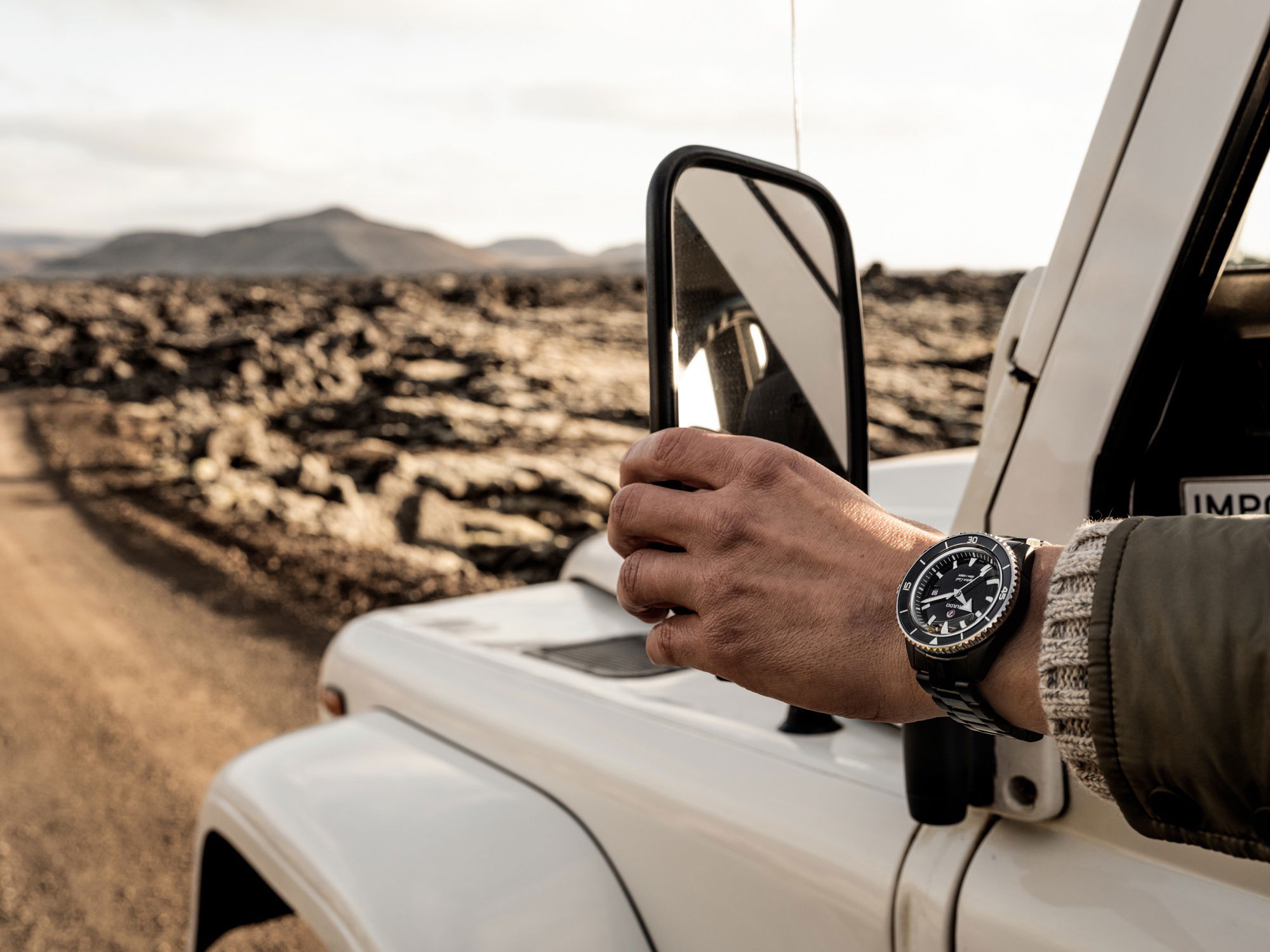 Captain Cook High-Tech Ceramic Diver - Image 5