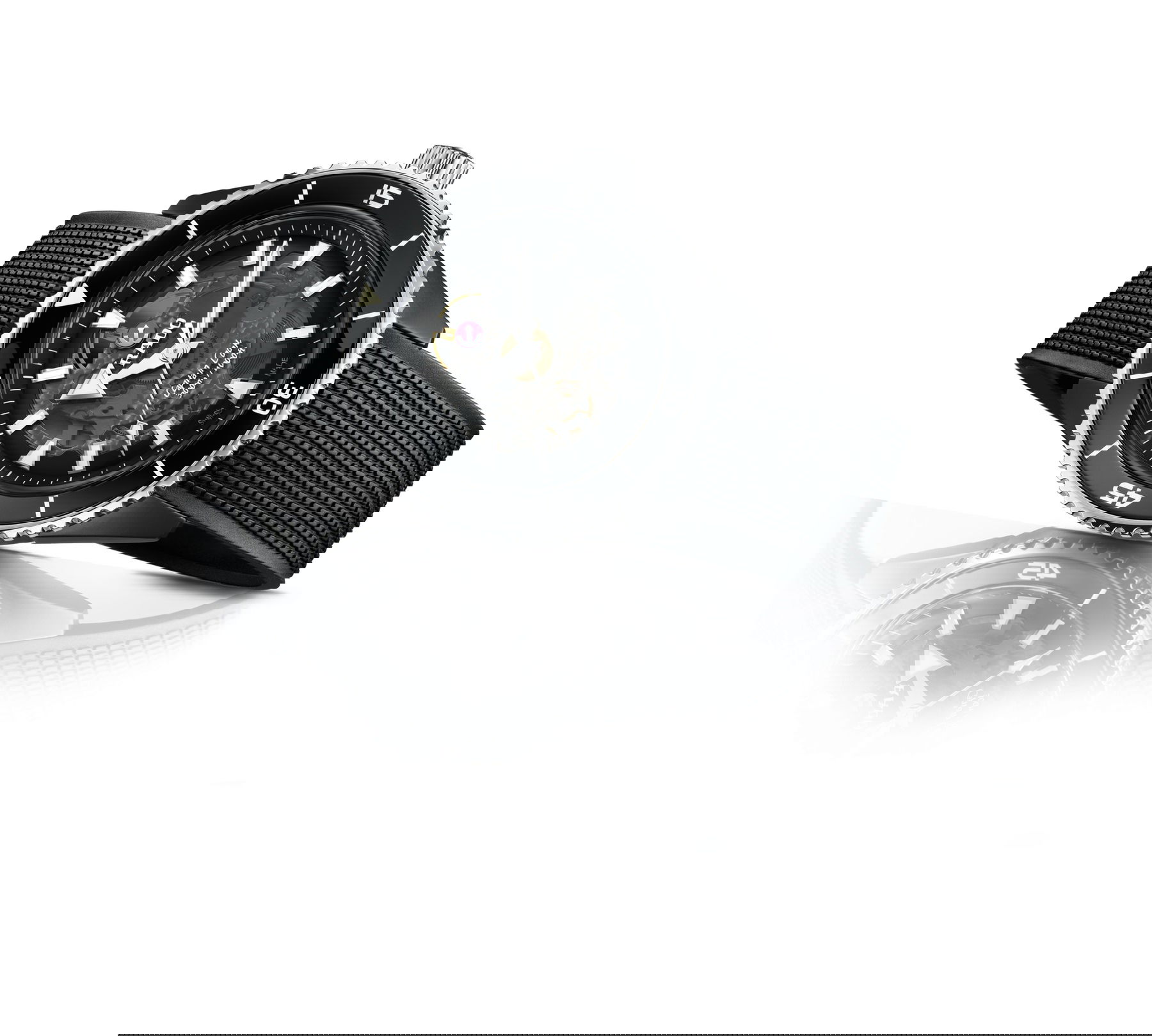 Captain Cook High-Tech Ceramic 43 - Image 4