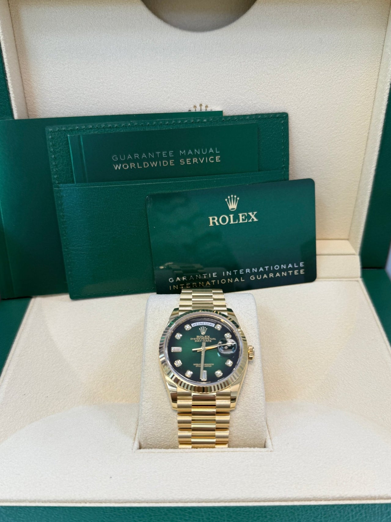 Rolex Day-Date 36 36 mm yellow gold 128238-0069 - Image 2