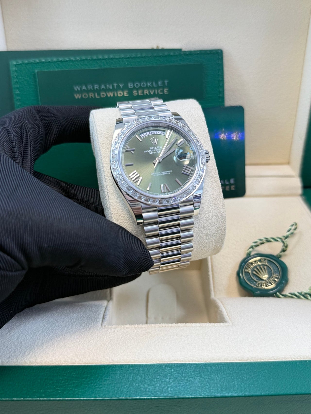 Rolex Day-Date 40 40 mm platinum and diamonds 228396tbr-0020 - Image 25