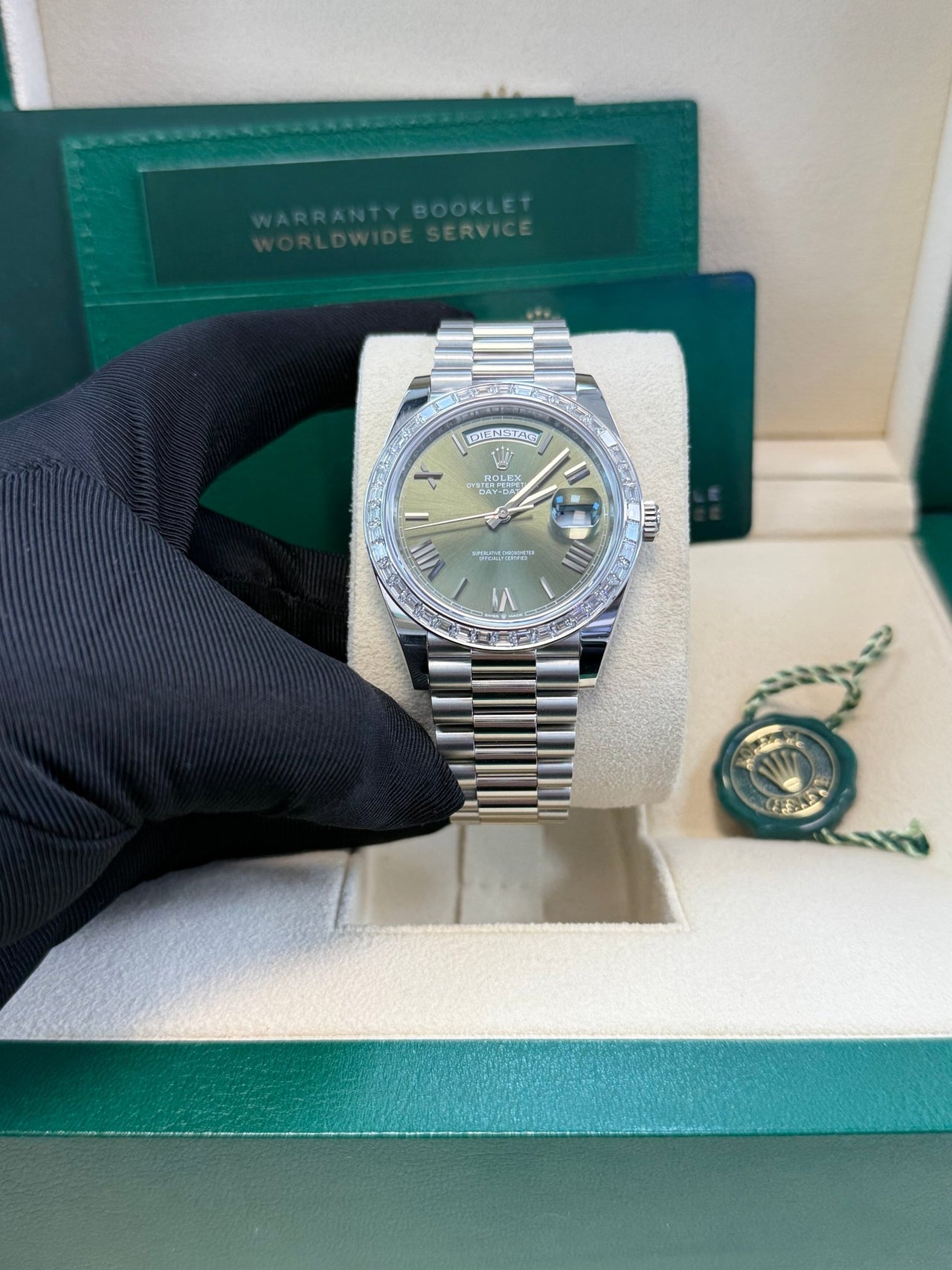 Rolex Day-Date 40 40 mm platinum and diamonds 228396tbr-0020 - Image 24