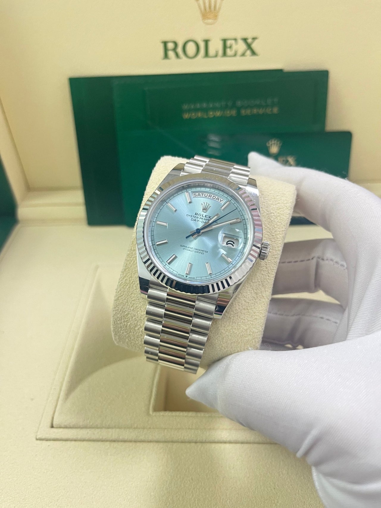 Rolex Day-Date 40 40 mm platinum 228236-0018 - Image 10
