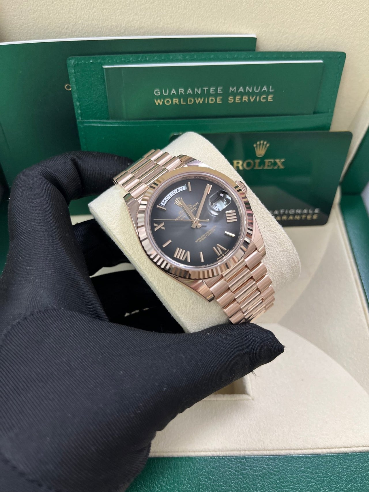 Rolex Day-Date 40 40 mm Everose gold 228235-0055 - Image 8