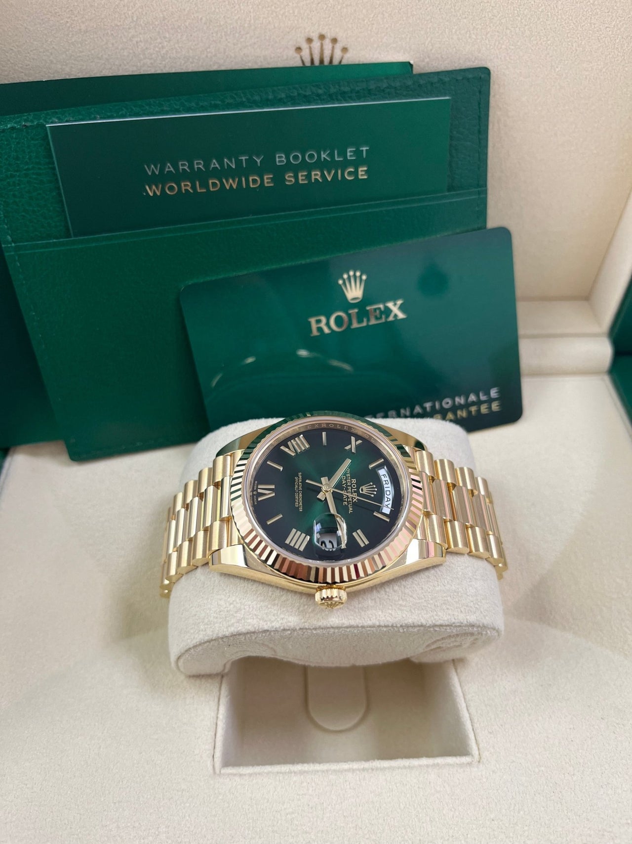 Rolex Day-Date 40 40 mm yellow gold 228238-0069 - Image 6