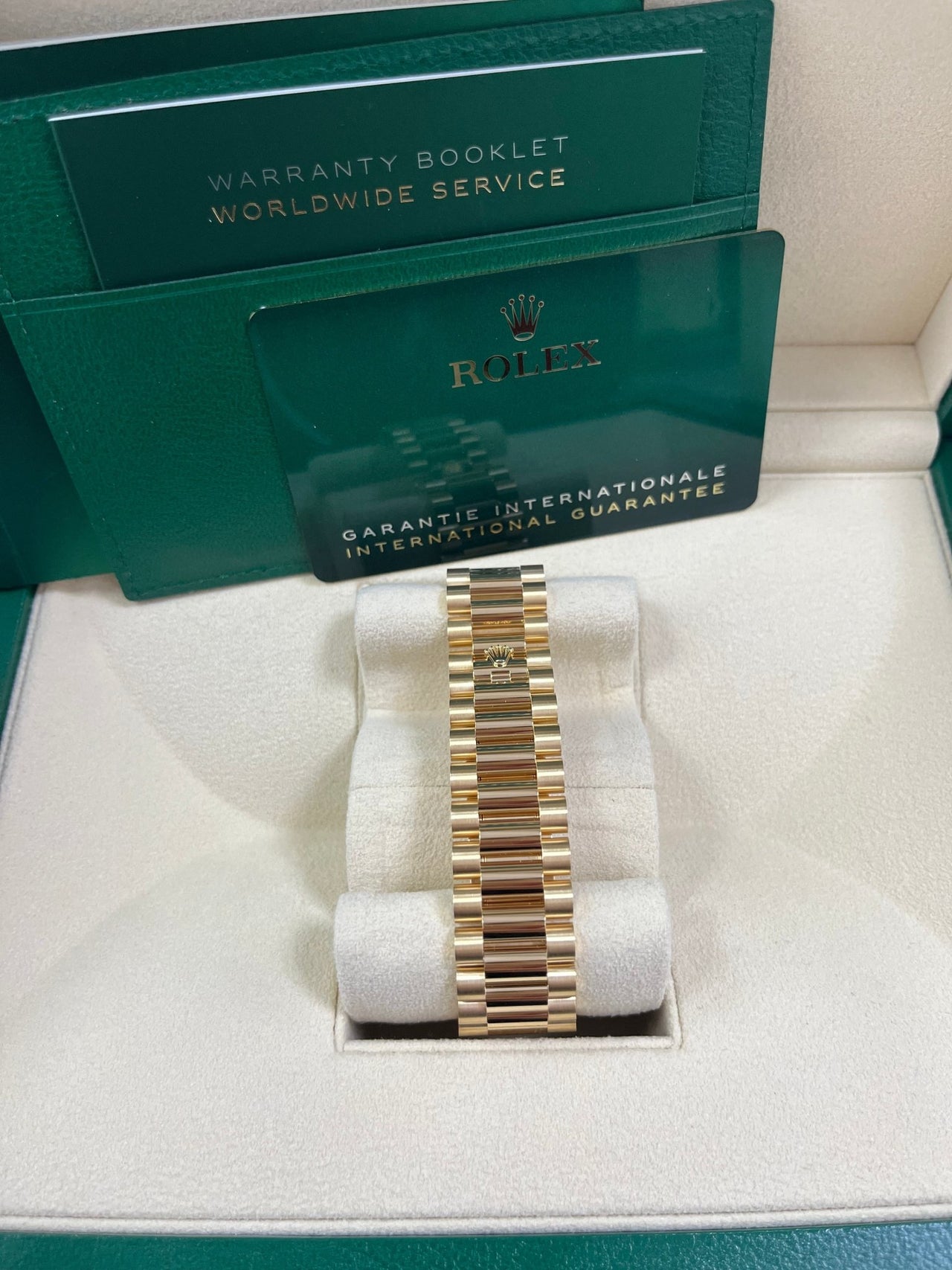 Rolex Day-Date 40 40 mm yellow gold 228238-0069 - Image 11