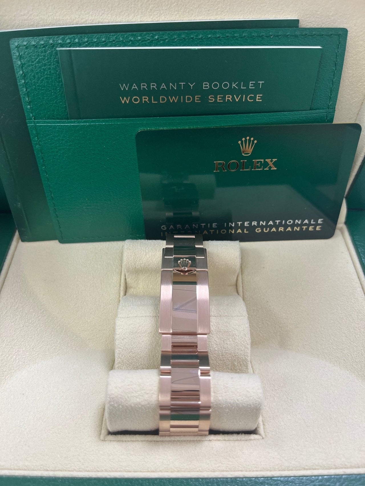 Rolex Daytona 40mm/ 18k Rose Gold/ Sundust Index Cosmograph Dial/ Black Sub-dials (Ref# 116505) - Image 9