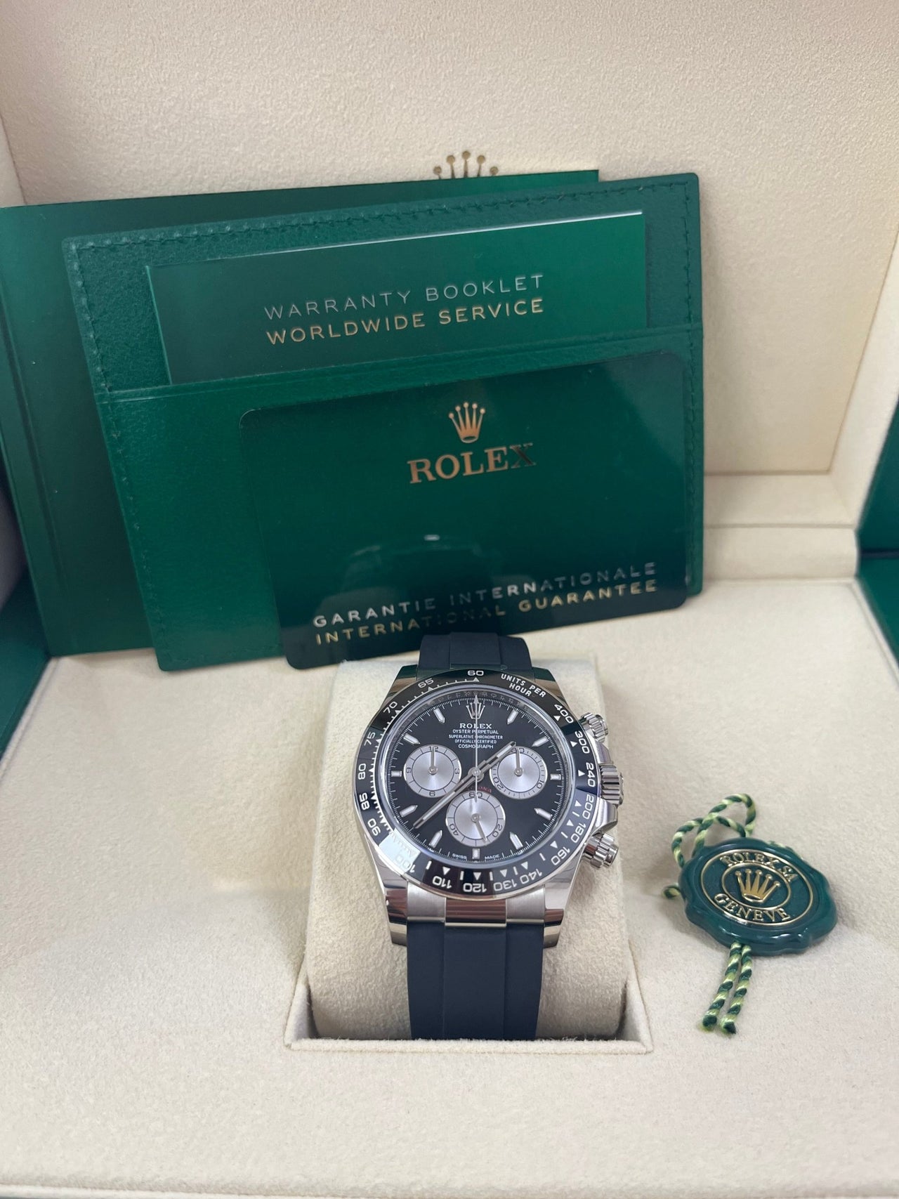 Rolex Cosmograph Daytona 40 mm white gold 126519ln-0002 - Image 2