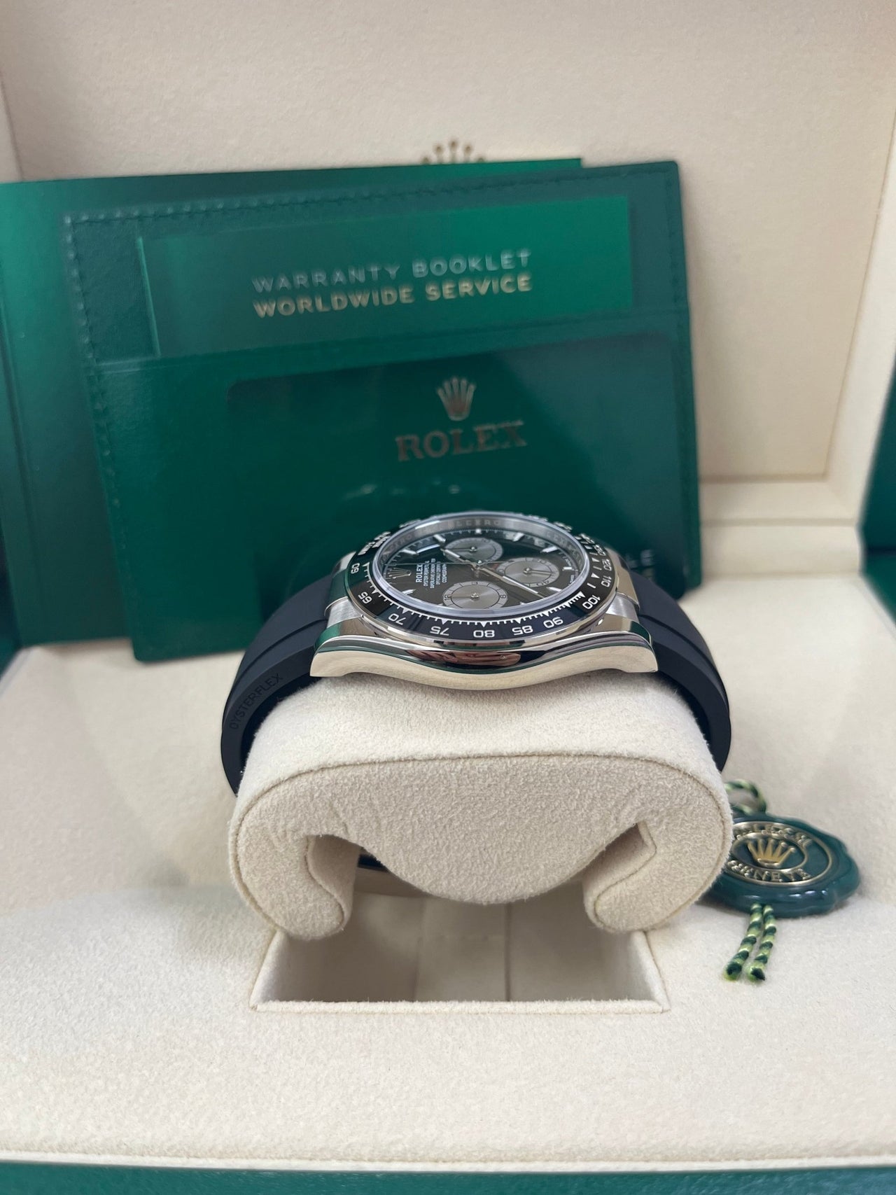 Rolex Cosmograph Daytona 40 mm white gold 126519ln-0002 - Image 3