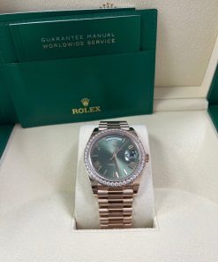 Alternative view of Rolex Day-Date 40 40 mm Everose gold and diamonds 228345rbr-0011