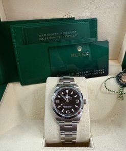 Alternative view of Rolex Explorer 36 36 mm Oystersteel 124270-0001