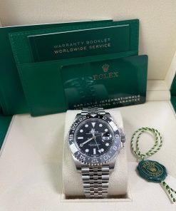 Alternative view of Rolex GMT-Master II 40 mm Oystersteel 126710grnr-0003