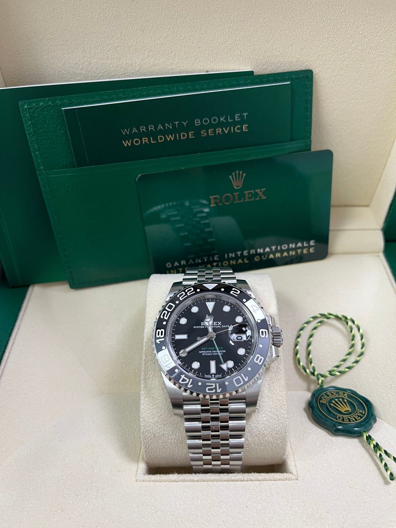Rolex GMT-Master II 40 mm Oystersteel 126710grnr-0003 - Image 2