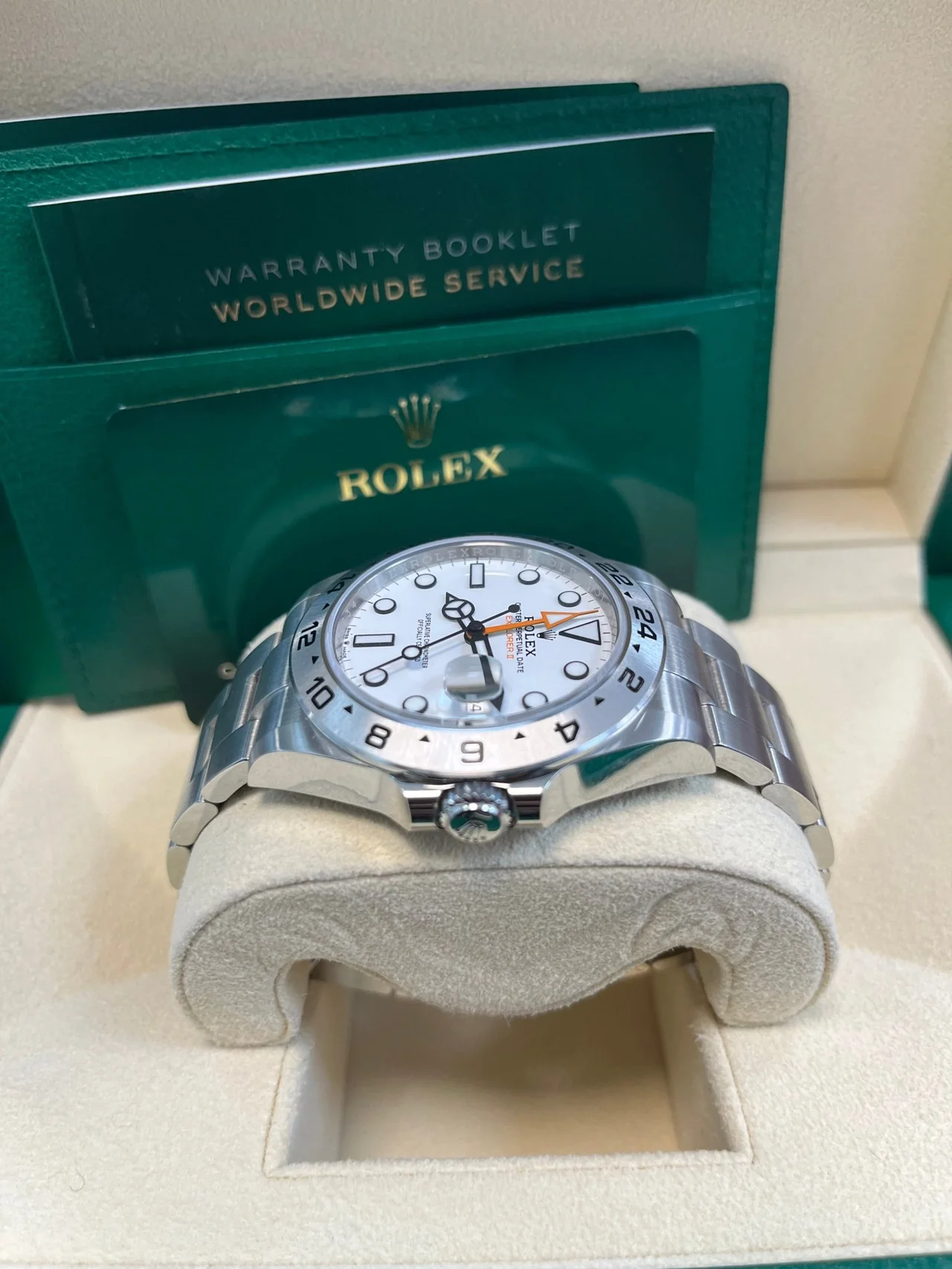Rolex Explorer II 42 mm Oystersteel 226570-0001 - Image 10