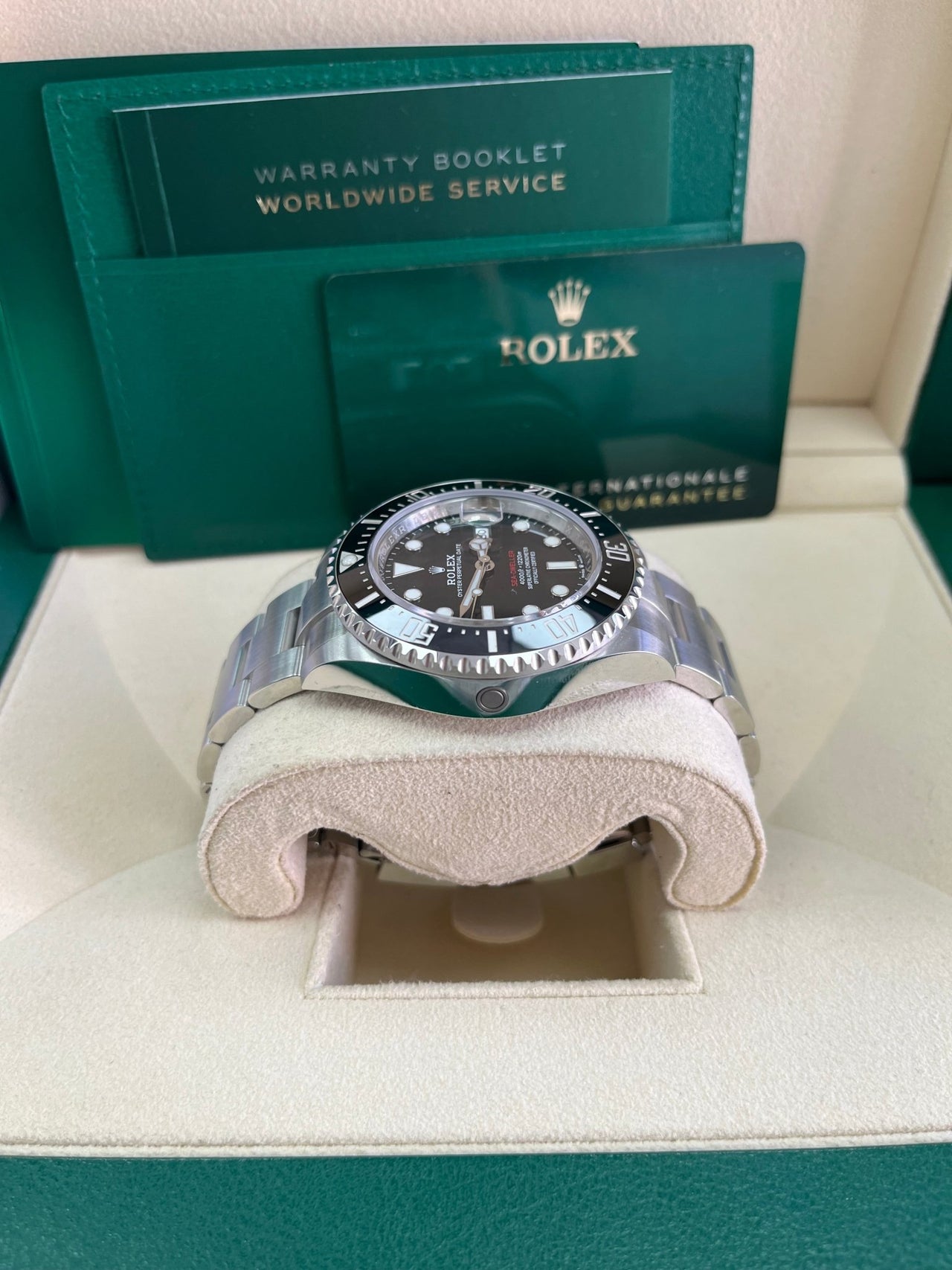 Rolex Sea-Dweller 43 mm Oystersteel 126600-0002 - Image 6