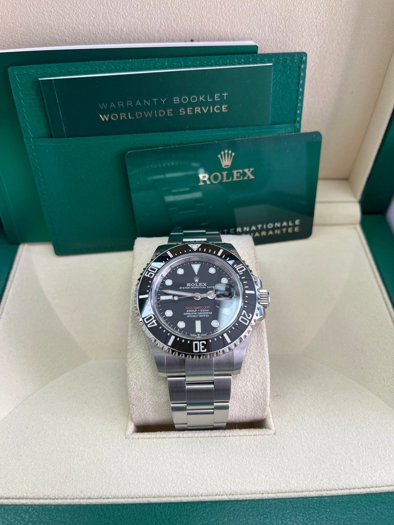 Rolex Sea-Dweller 43 mm Oystersteel 126600-0002 - Image 2
