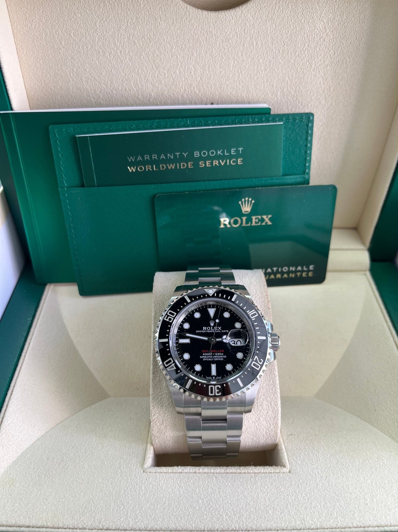 Rolex Sea-Dweller 43 mm Oystersteel 126600-0002 - Image 3