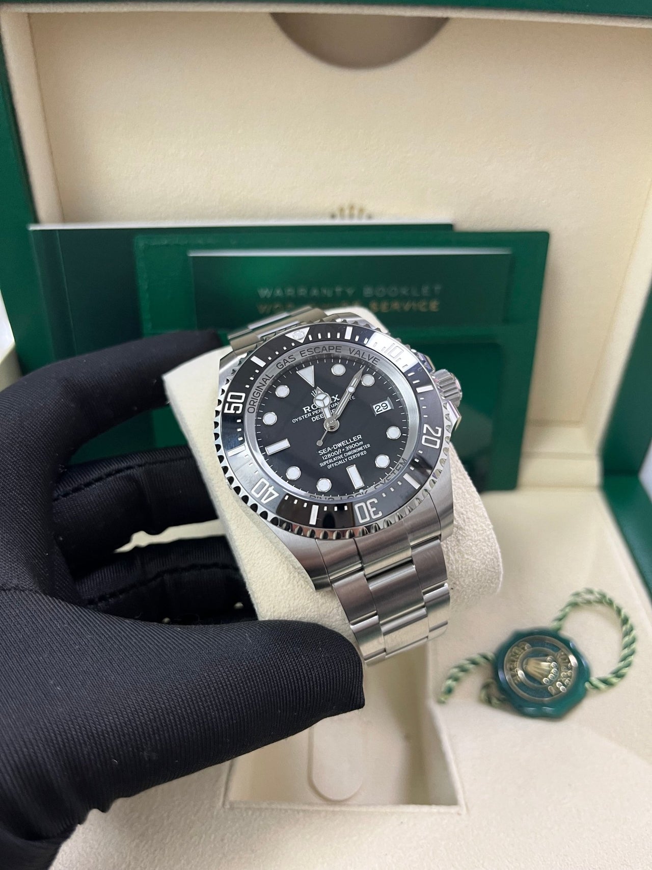 Rolex Rolex Deepsea 44 mm Oystersteel 136660-0006 - Image 4
