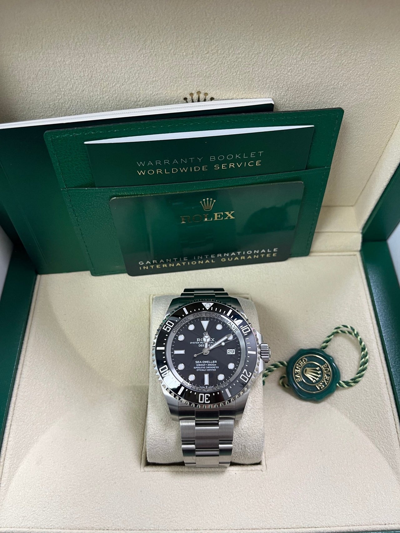 Rolex Rolex Deepsea 44 mm Oystersteel 136660-0006 - Image 8
