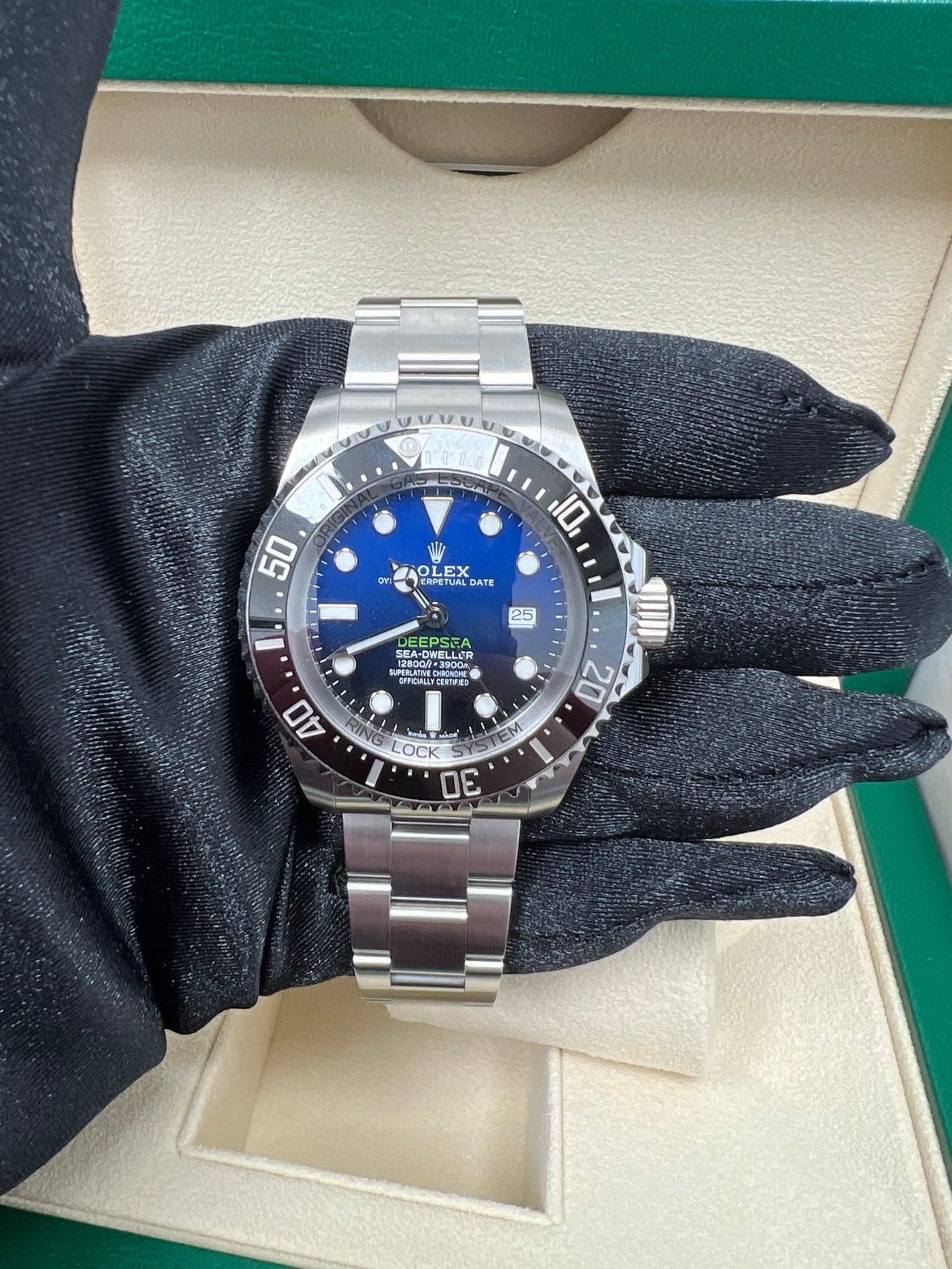 Rolex Sea-Dweller Deepsea Stainless Steel 44 - James Cameron Blue Dial (Ref# 126660) - Image 3