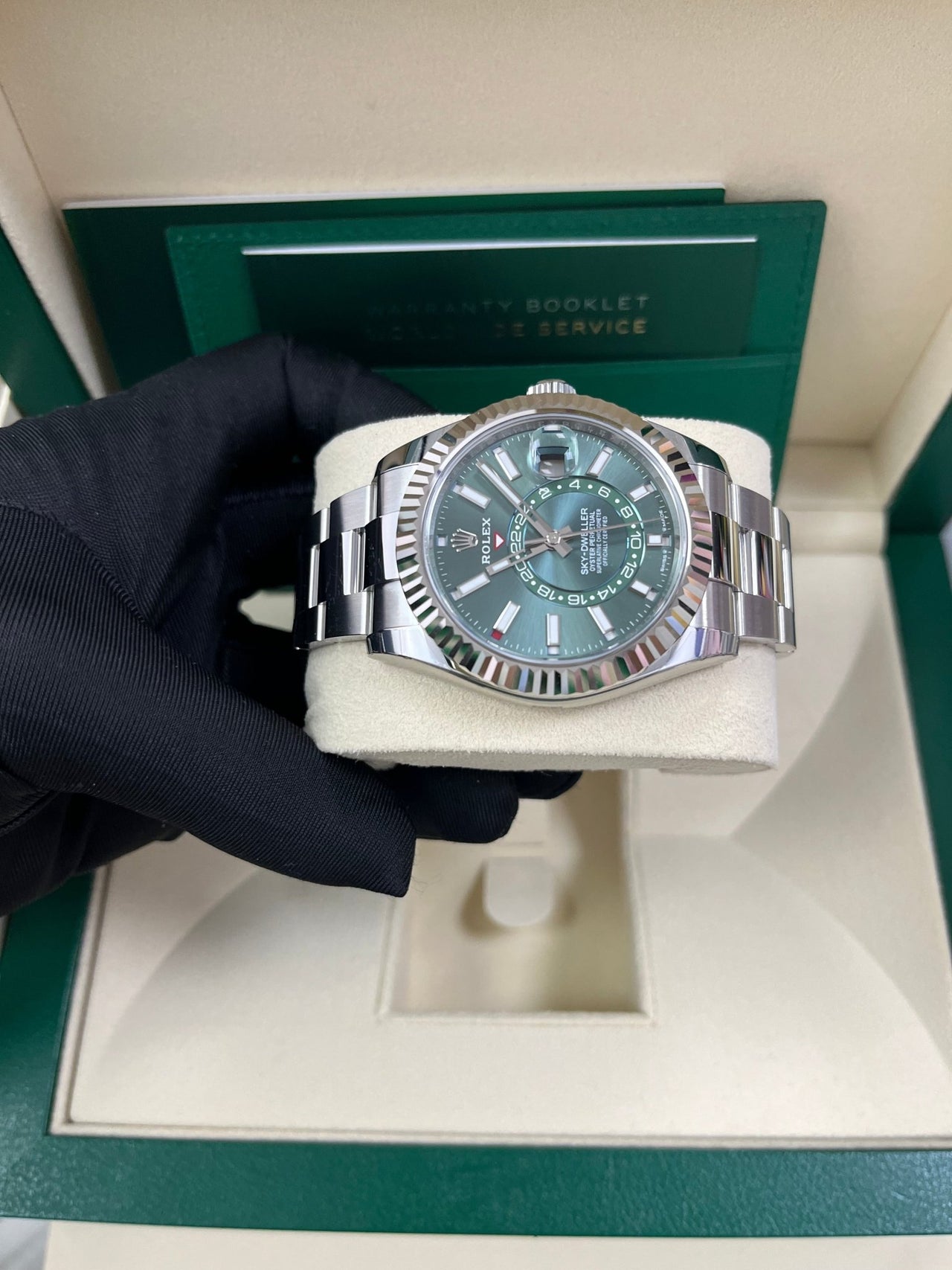 Rolex Sky-Dweller 42 mm Oystersteel and white gold 336934-0001 - Image 14
