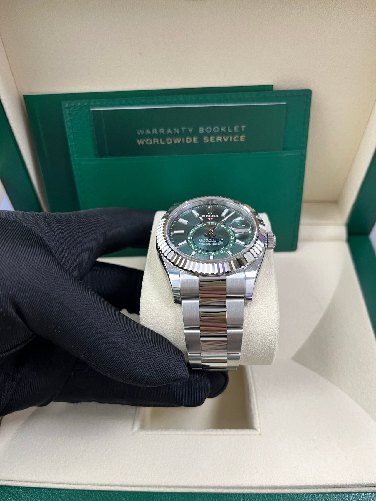 Rolex Sky-Dweller 42 mm Oystersteel and white gold 336934-0001 - Image 10