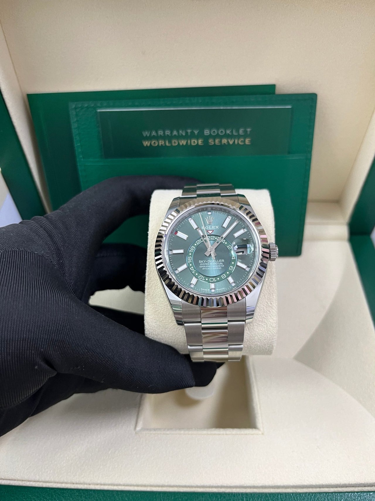 Rolex Sky-Dweller 42 mm Oystersteel and white gold 336934-0001 - Image 11
