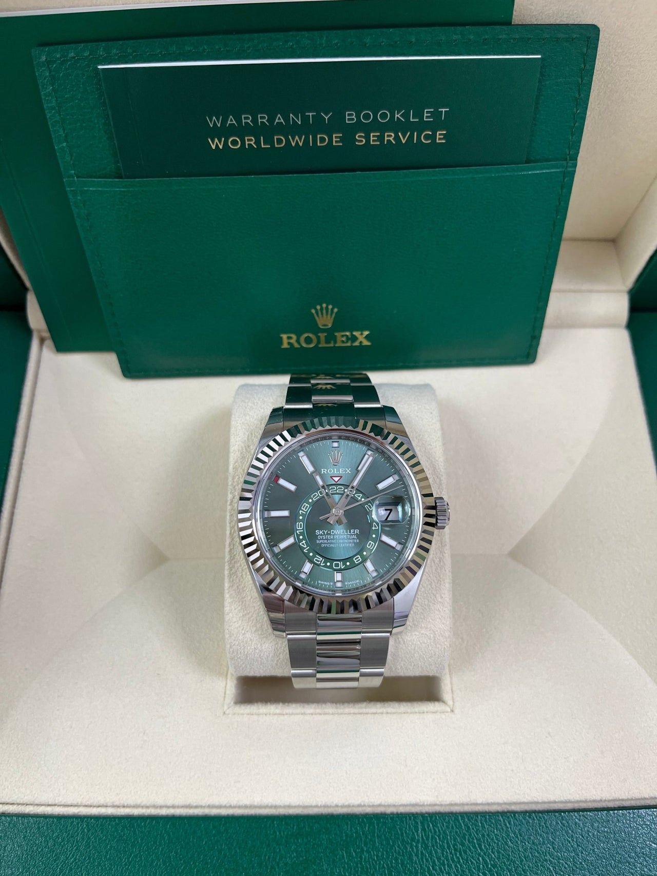Rolex Sky-Dweller 42 mm Oystersteel and white gold 336934-0001 - Image 9