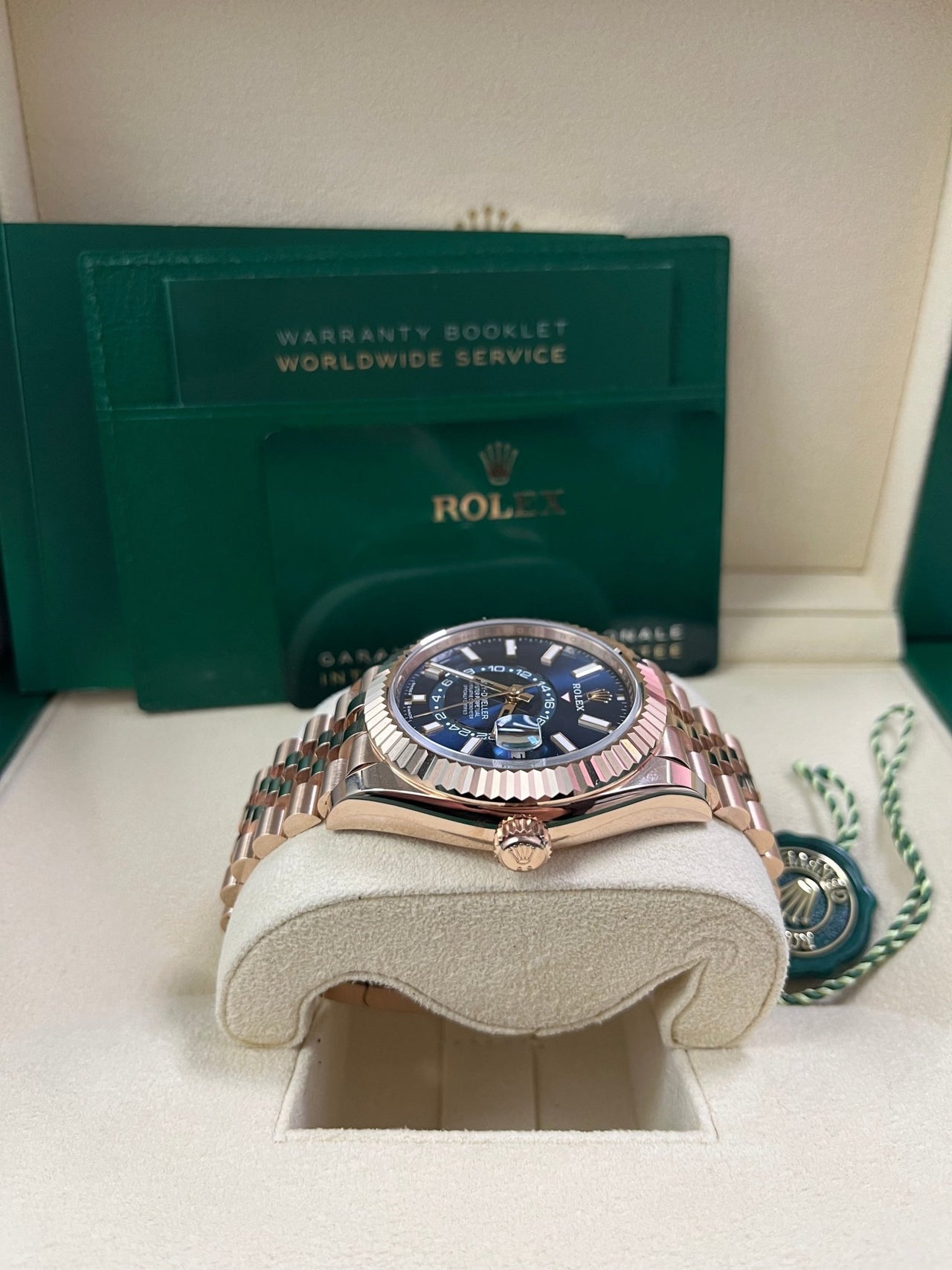 Rolex Sky-Dweller 42 mm Everose gold 336935-0005 - Image 4