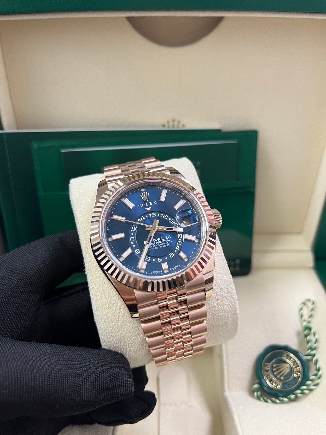 Rolex Sky-Dweller 42 mm Everose gold 336935-0005 - Image 8