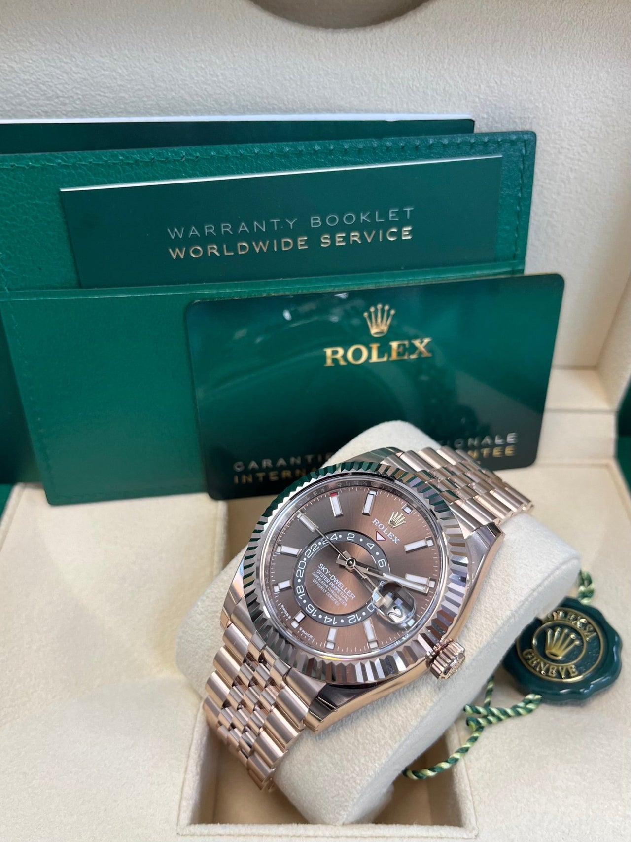 Rolex Sky-Dweller 42 mm Everose gold 336935-0006 - Image 5