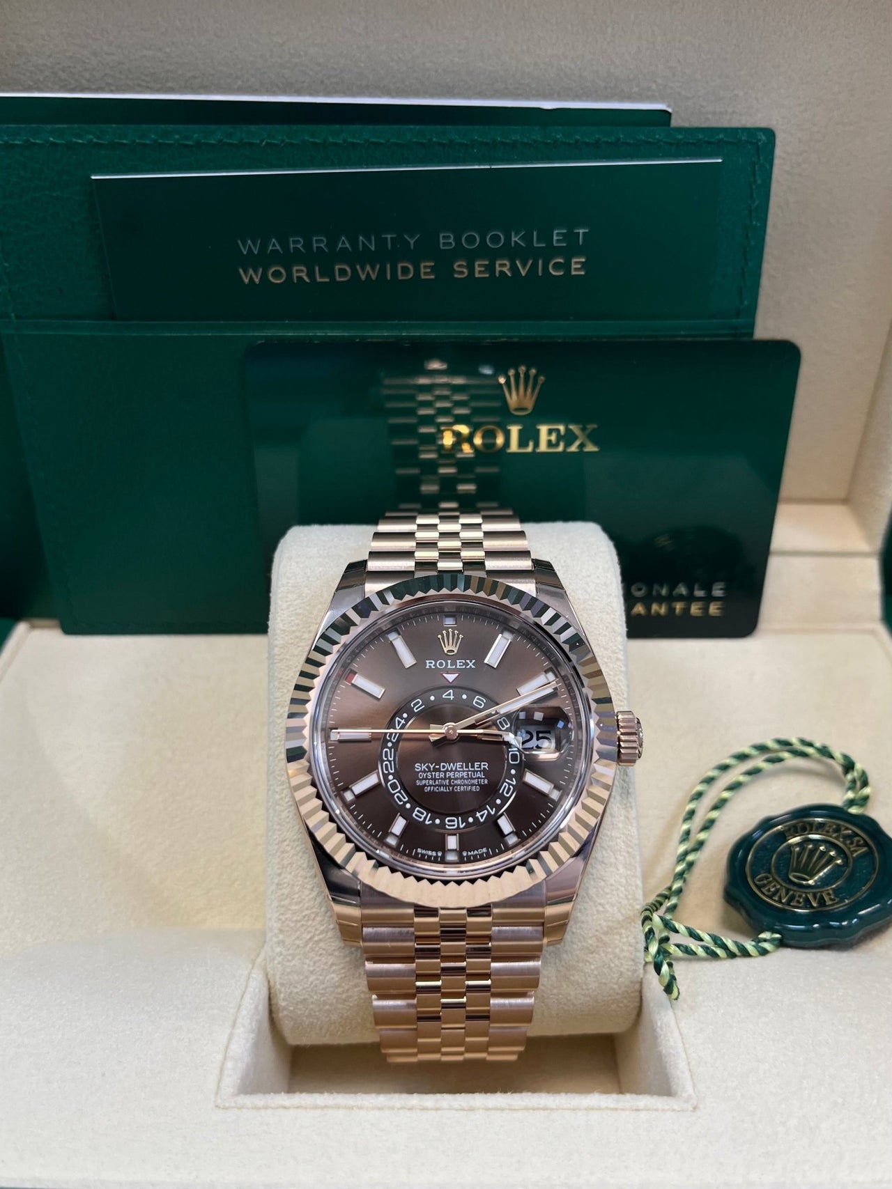 Rolex Sky-Dweller 42 mm Everose gold 336935-0006 - Image 3
