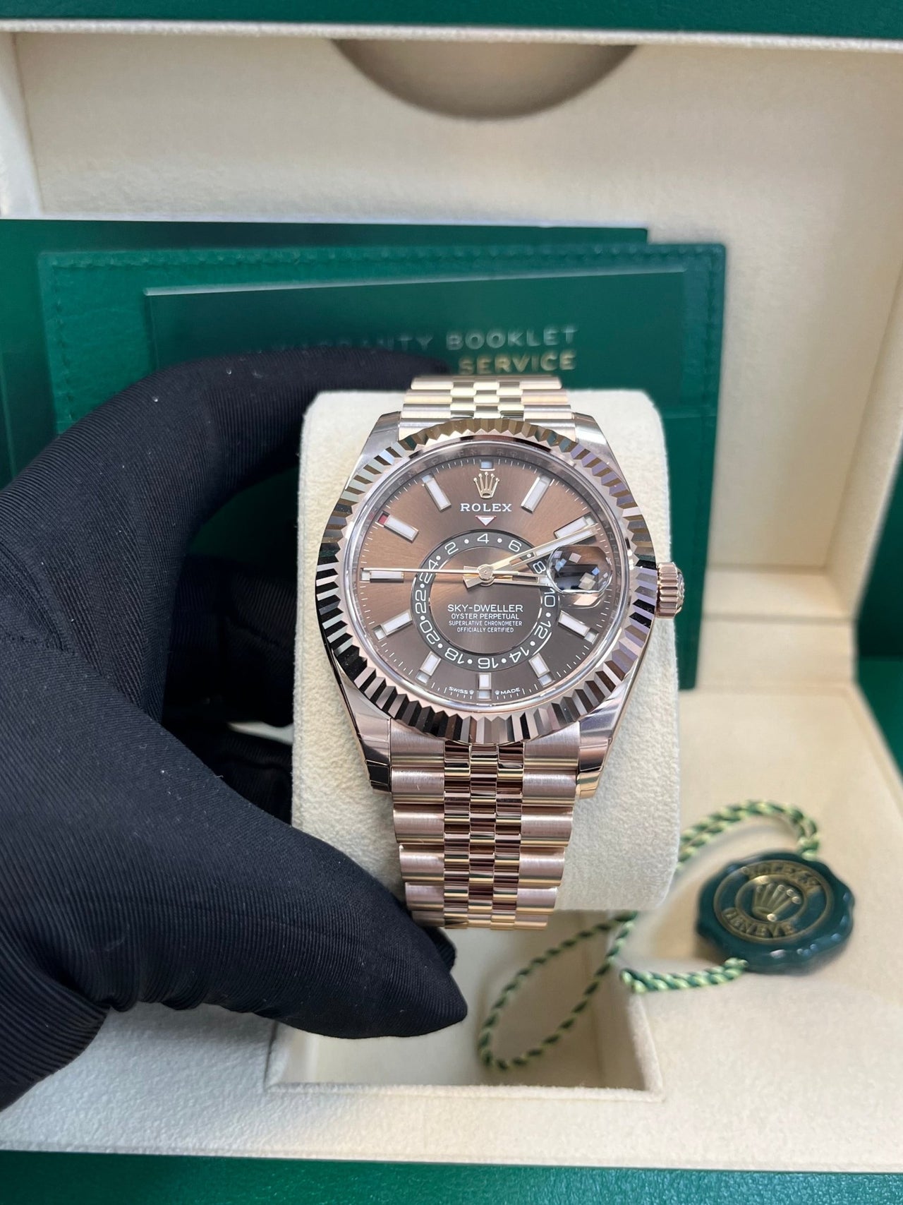 Rolex Sky-Dweller 42 mm Everose gold 336935-0006 - Image 11