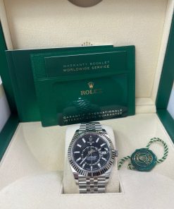 Alternative view of Rolex Sky-Dweller 42 mm Oystersteel and white gold 336934-0008