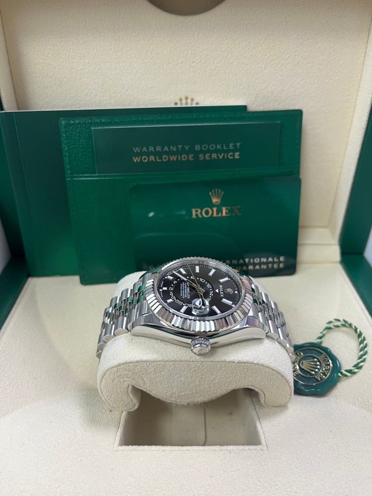 Rolex Sky-Dweller 42 mm Oystersteel and white gold 336934-0008 - Image 6