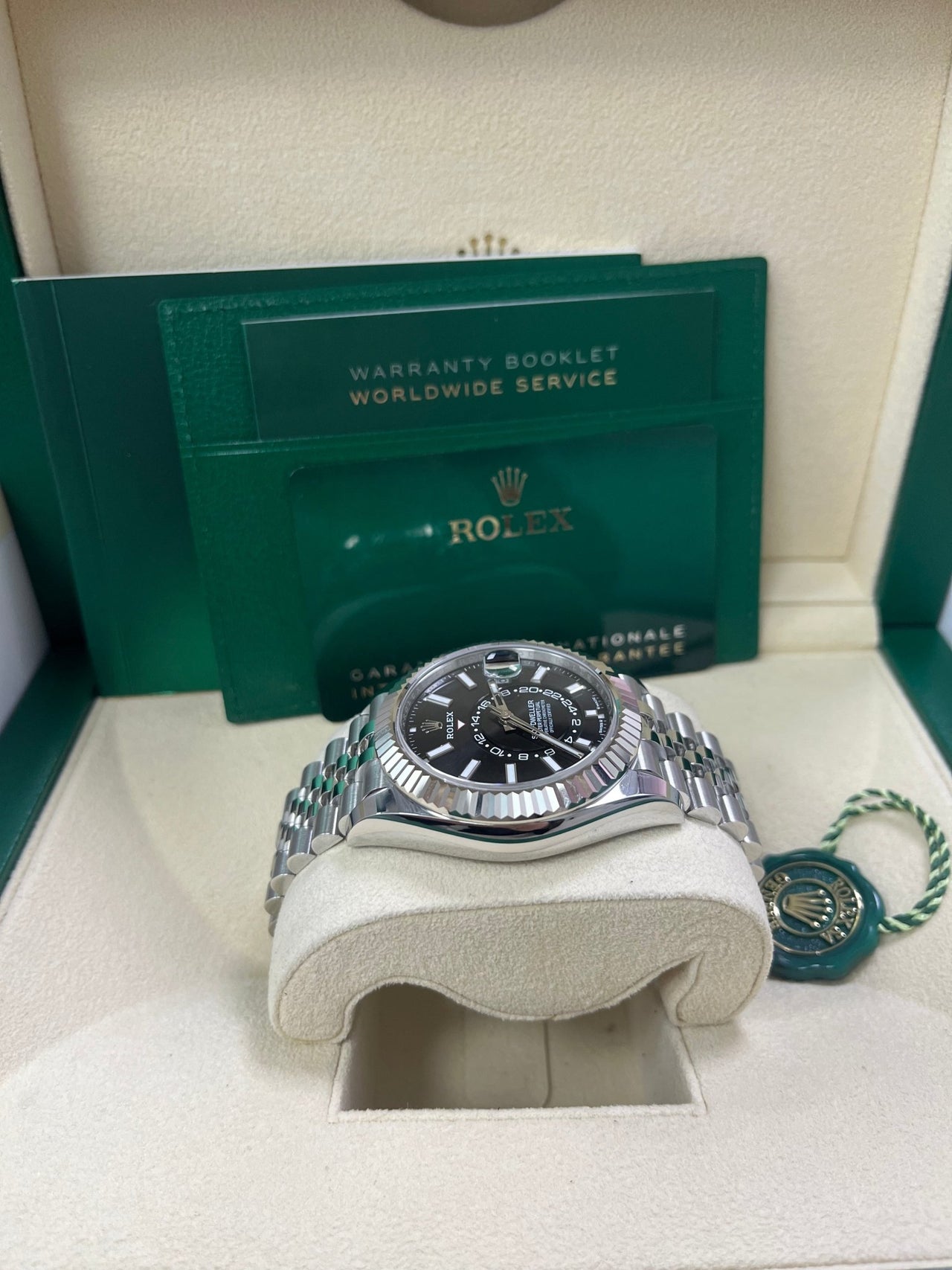 Rolex Sky-Dweller 42 mm Oystersteel and white gold 336934-0008 - Image 3