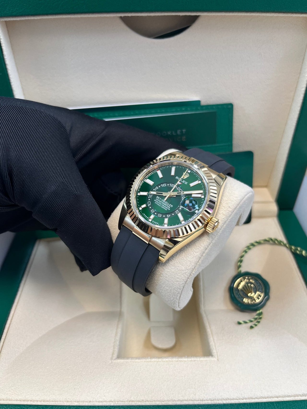 Rolex Sky-Dweller 42 mm yellow gold 336238-0004 - Image 11