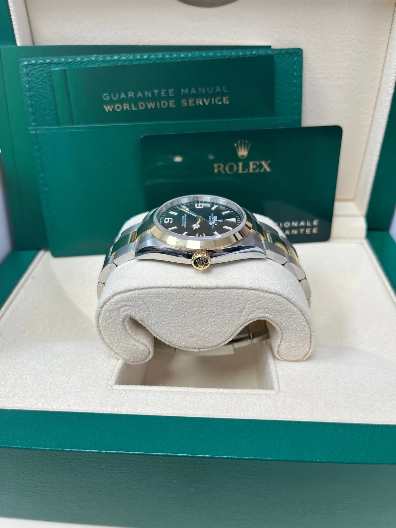 Rolex Explorer 36 36 mm Oystersteel and yellow gold 124273-0001 - Image 8