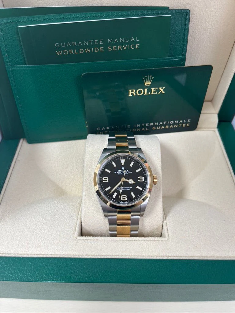 Rolex Explorer 36 36 mm Oystersteel and yellow gold 124273-0001 - Image 2
