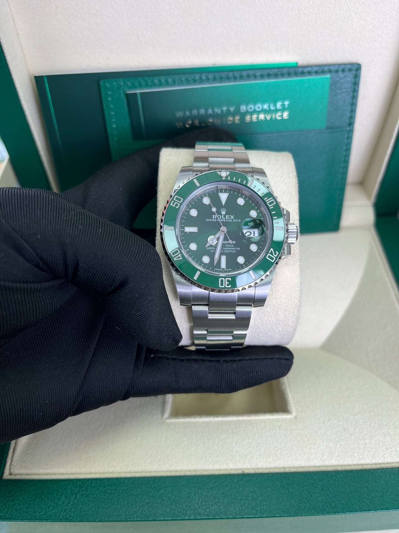 Rolex Submariner Date Stainless Steel "The Hulk" Green Dial 116610LV NEW ROLEX GREEN CARD - Image 20