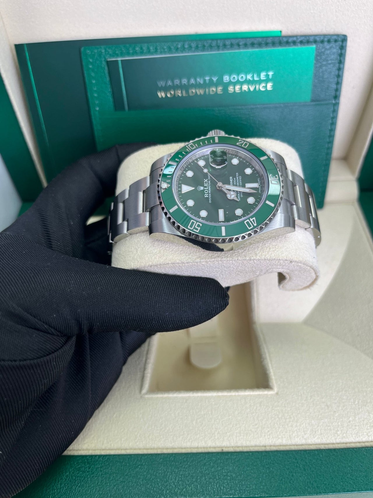 Rolex Submariner Date Stainless Steel "The Hulk" Green Dial 116610LV NEW ROLEX GREEN CARD - Image 18