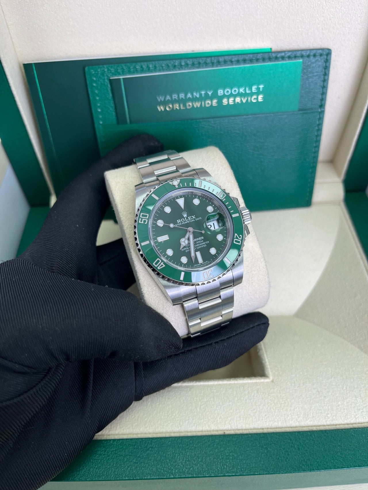 Rolex Submariner Date Stainless Steel "The Hulk" Green Dial 116610LV NEW ROLEX GREEN CARD - Image 17