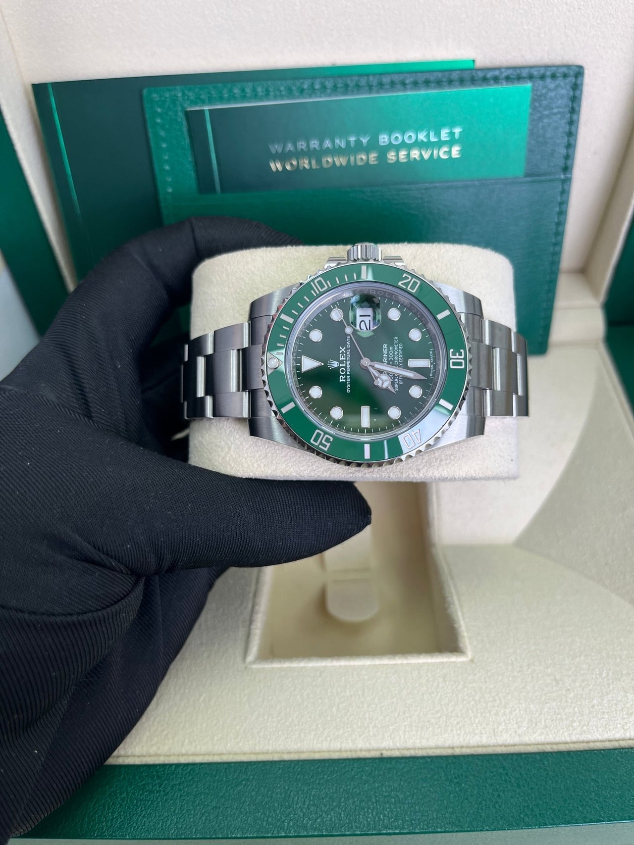 Rolex Submariner Date Stainless Steel "The Hulk" Green Dial 116610LV NEW ROLEX GREEN CARD - Image 21