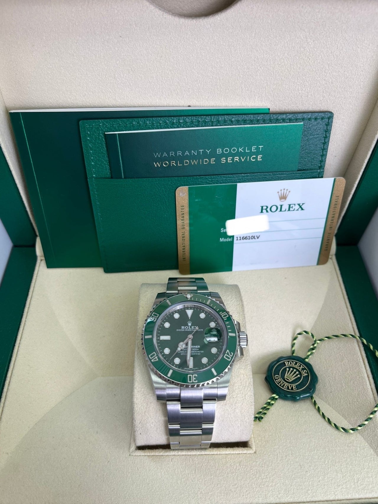 Rolex Submariner Date Stainless Steel "The Hulk" Green Dial 116610LV NEW ROLEX GREEN CARD - Image 11