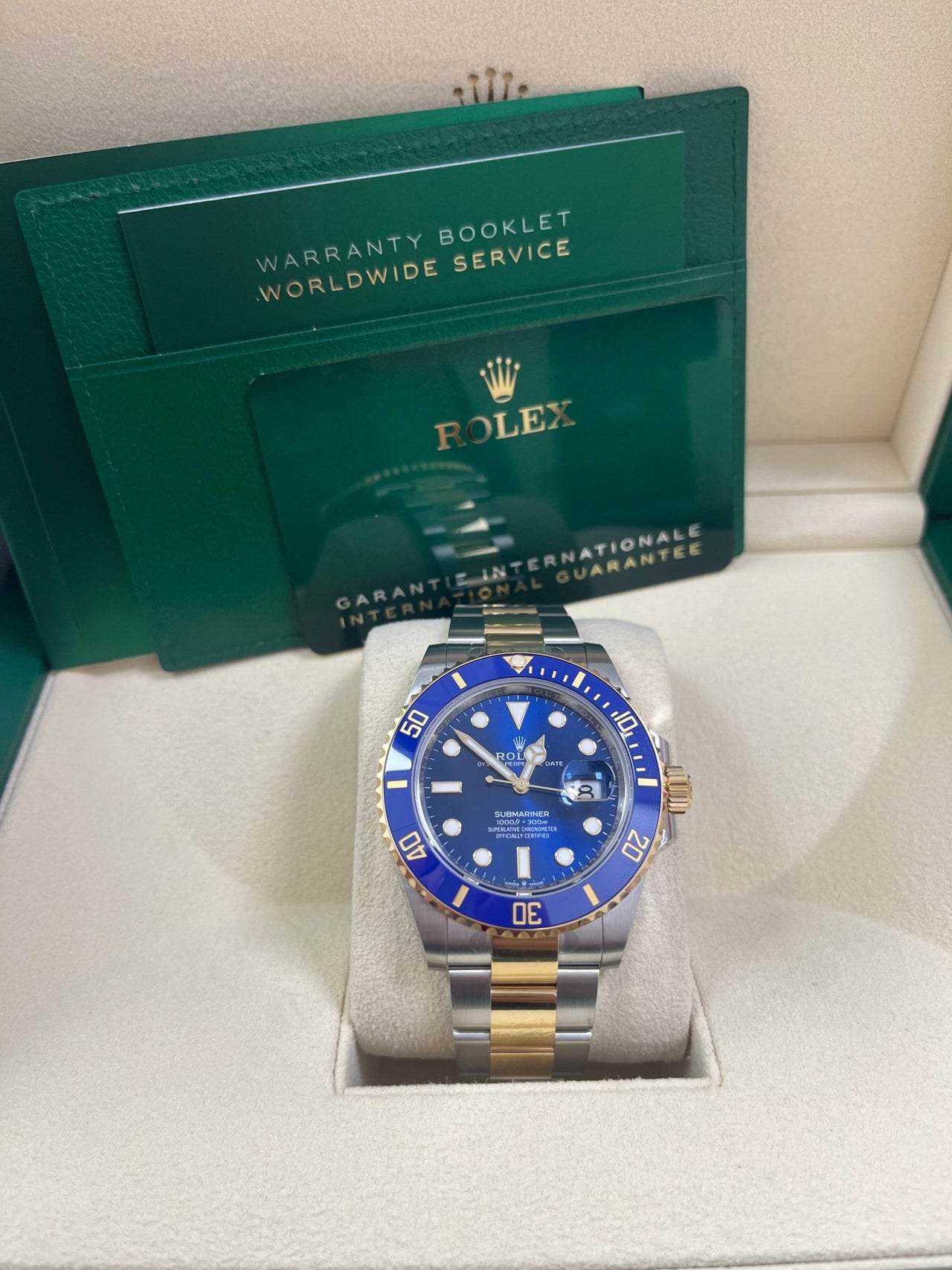 Rolex Submariner Date 41 mm Oystersteel and yellow gold 126613lb-0002 - Image 2